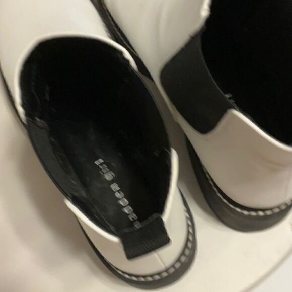 Madden Girl Cindy Lug Boots, White. 8.5. Awesome tiktokfave. Ontrend - Picture 4 of 7